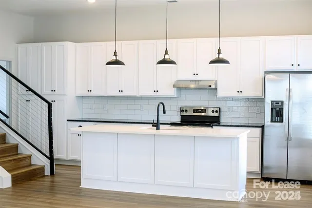 $2,715 | 4106 Anker Haus Drive, Unit B2, Charlotte, NC 28205