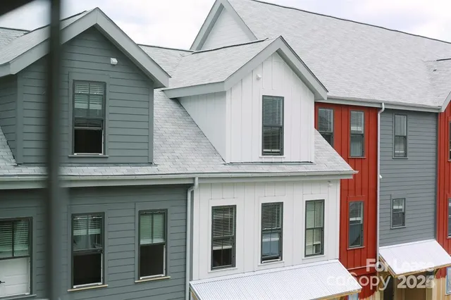 $2,715 | 4106 Anker Haus Drive, Unit B2, Charlotte, NC 28205