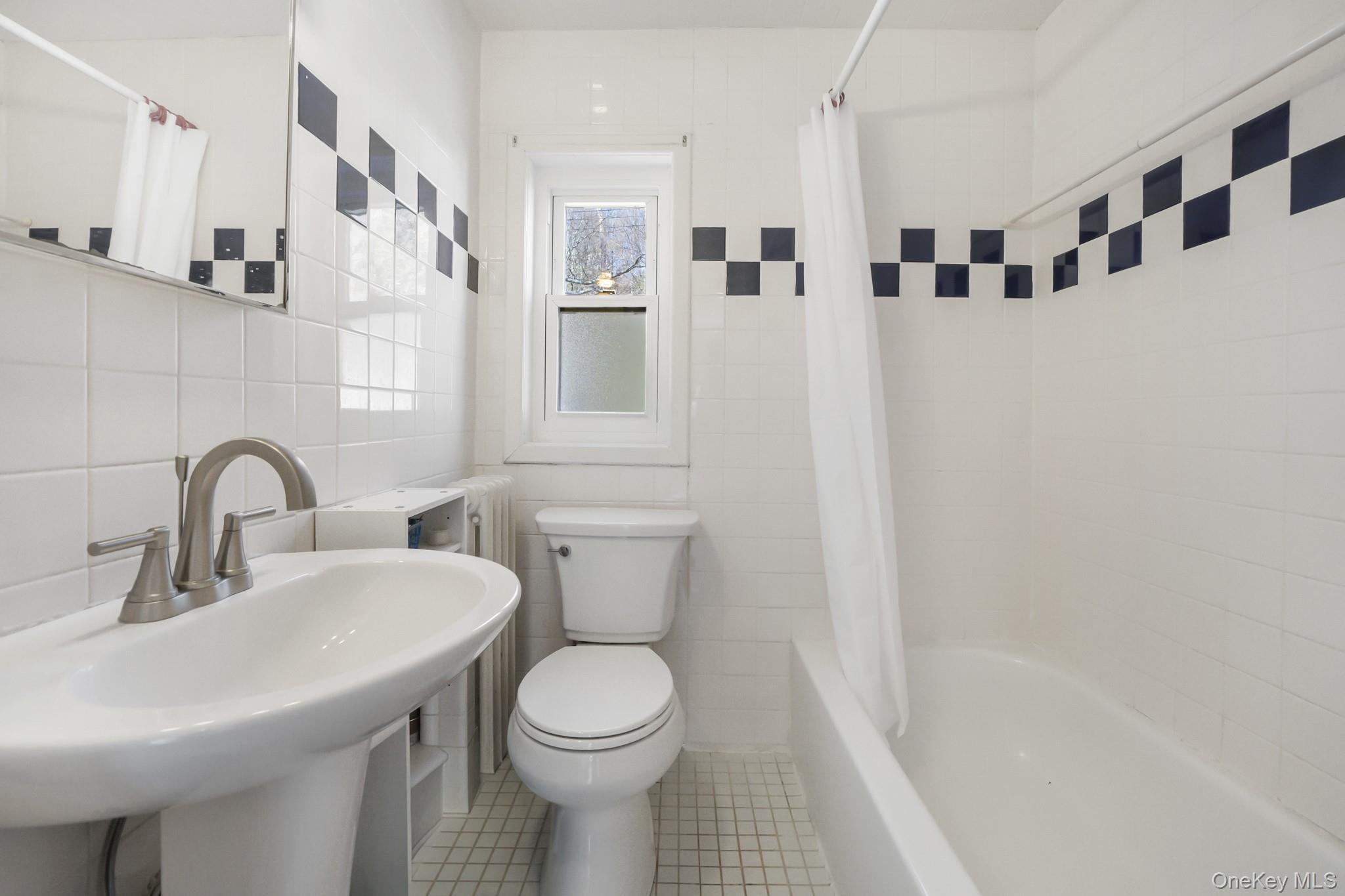 68 Avondale Road Yonkers, NY 10710 - Photo 15 of 29
