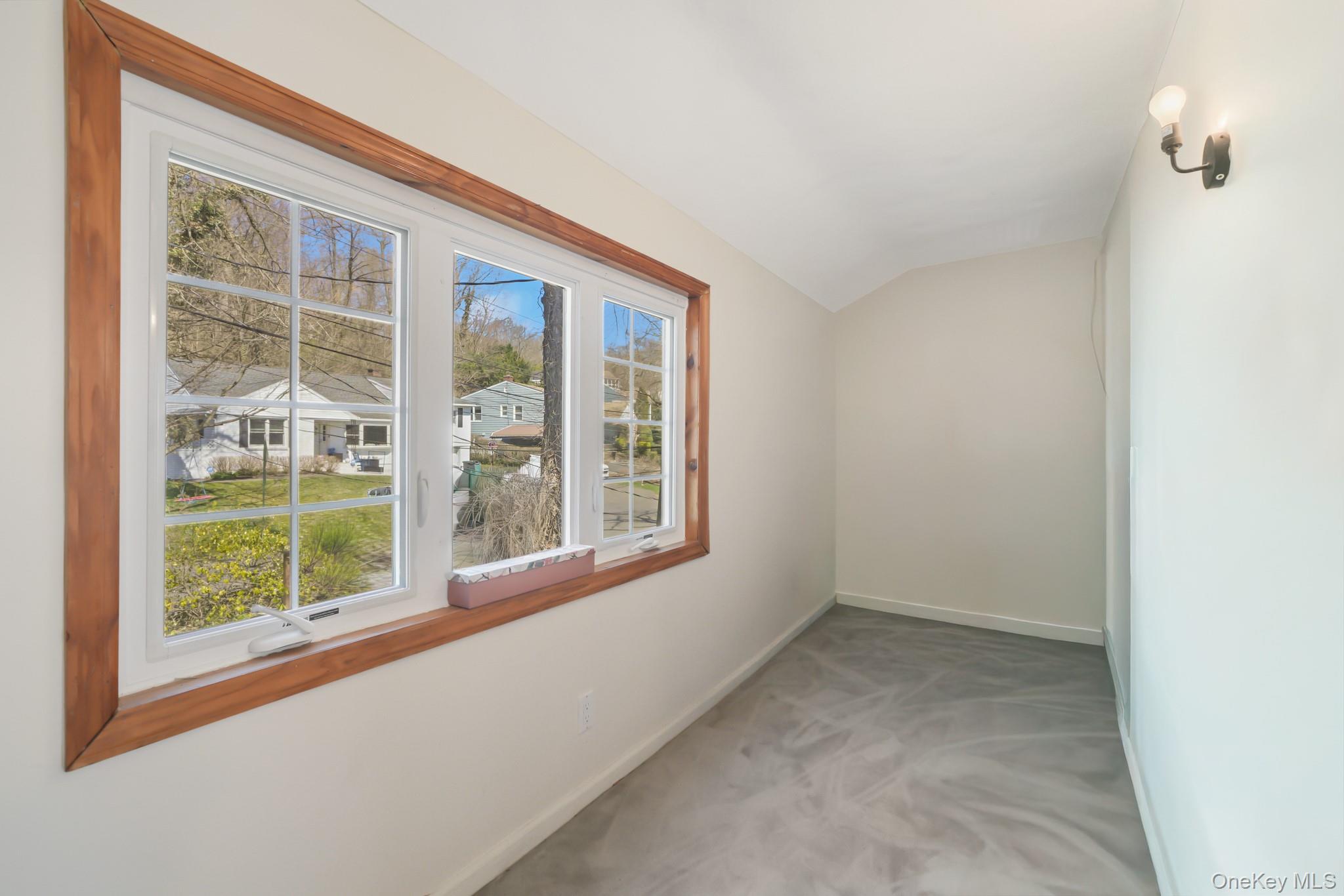 68 Avondale Road Yonkers, NY 10710 - Photo 20 of 29