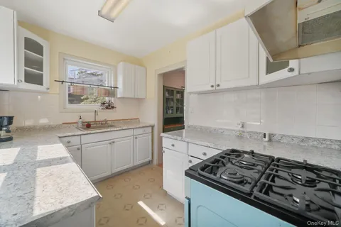$699,000 | 68 Avondale Road, Yonkers, NY 10710