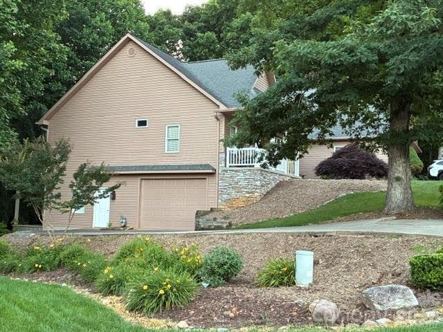 3121 Cove Loop Road Hendersonville, NC 28739 - Photo 2 of 17