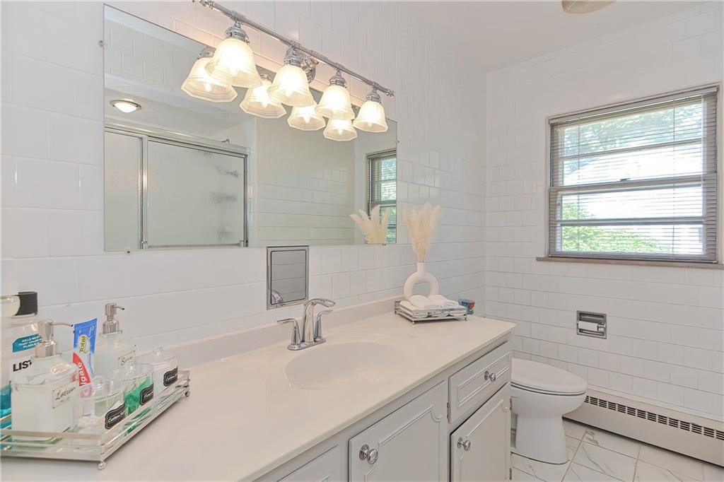 144 Glen Ridge Road Cranston, RI 02920 - Photo 25 of 46