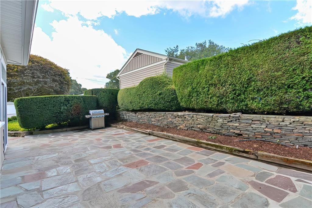 144 Glen Ridge Road Cranston, RI 02920 - Photo 31 of 46