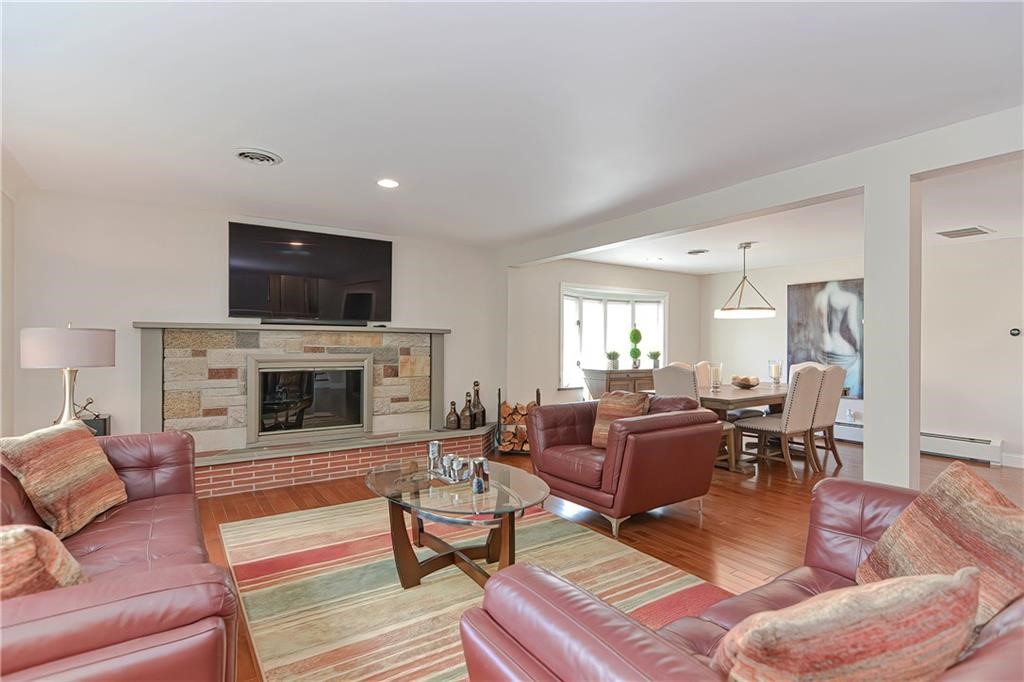 144 Glen Ridge Road Cranston, RI 02920 - Photo 5 of 46