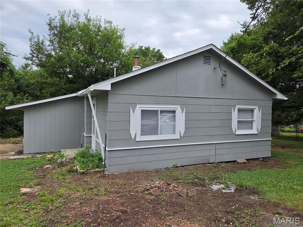 245 Old Springfield Road Bourbon, MO 65441 - Photo 5 of 24