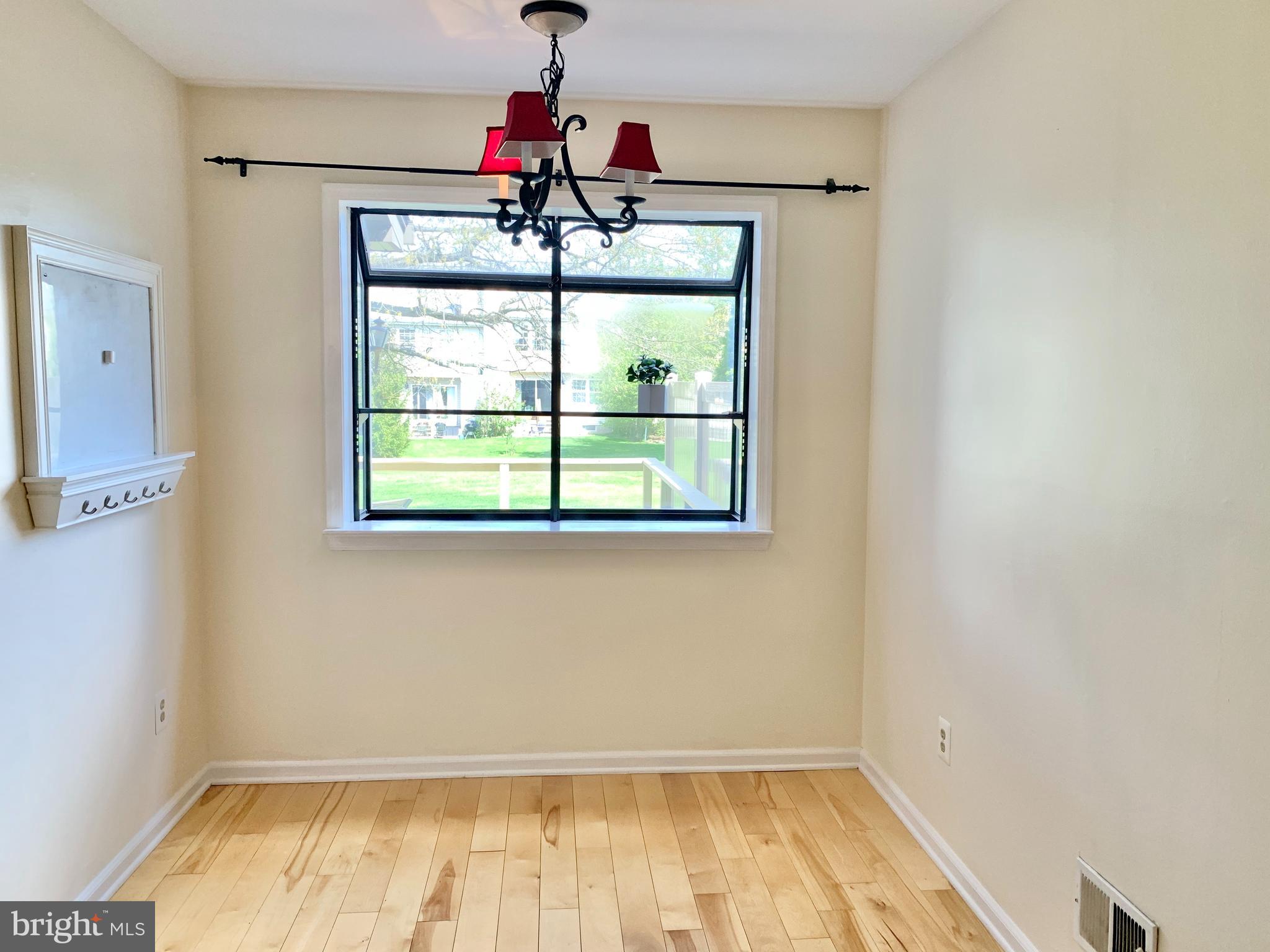 305 Marten Road Princeton, NJ 08540 - Photo 12 of 38