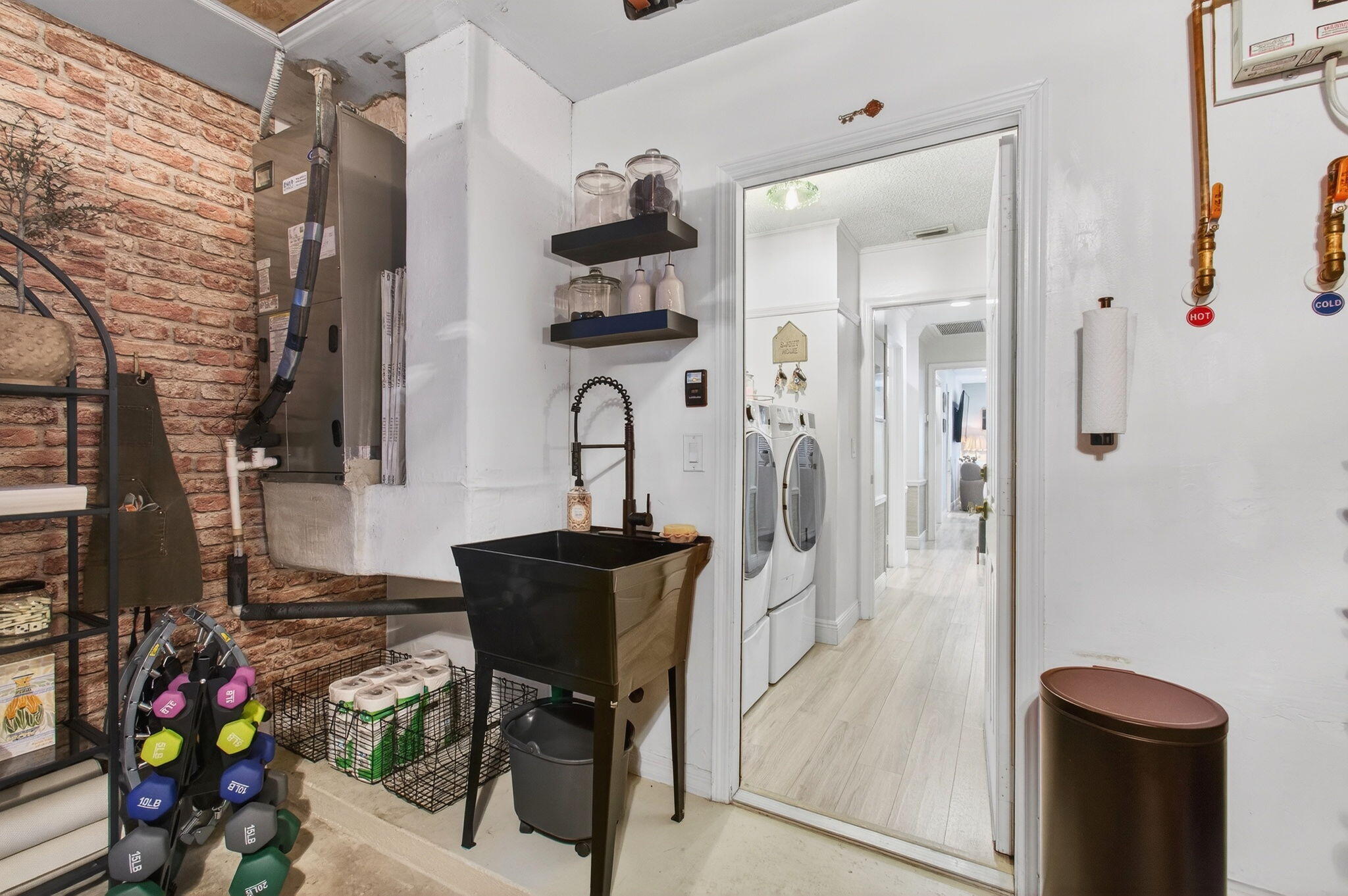 21400 Millbrook Court Boca Raton, FL 33498 - Photo 47 of 65 Family Room/Garage