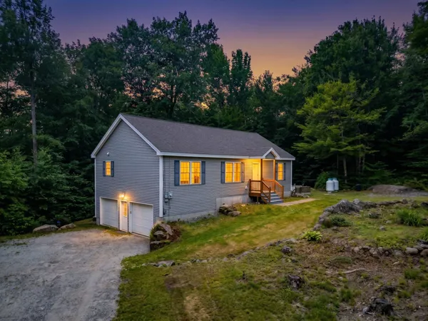 $450,000 | 316 Fox Hill Road, Stoddard, NH 03464