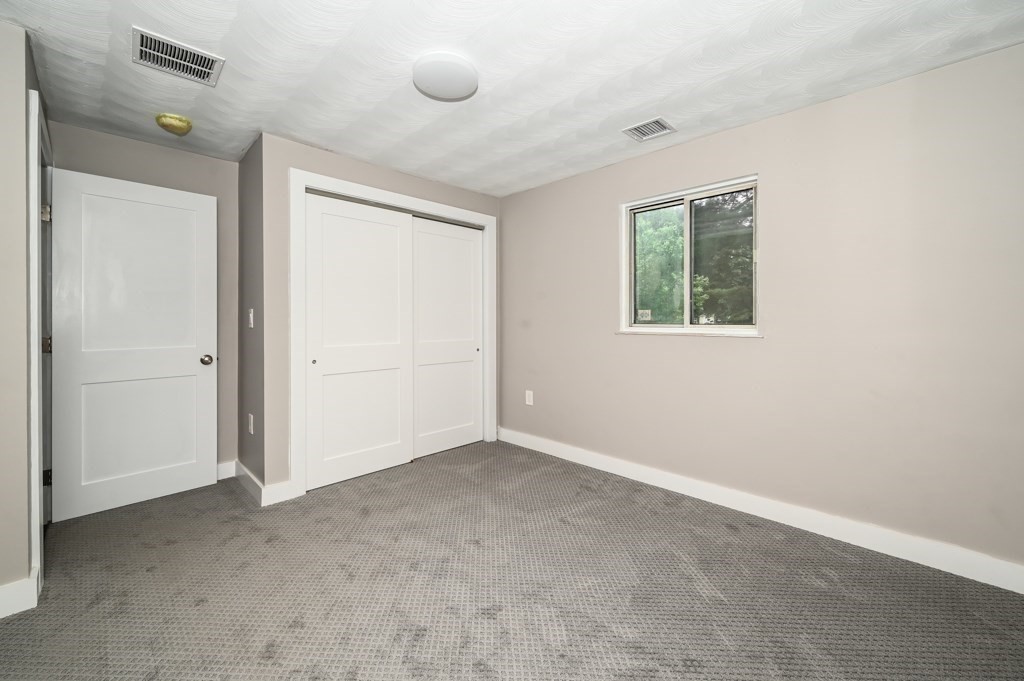 61 Gregory Road Framingham, MA 01701 - Photo 19 of 35