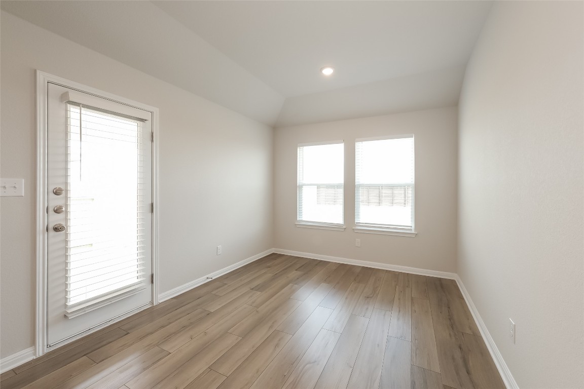 1014 Round Bale Road Hutto, TX 78634 - Photo 5 of 16