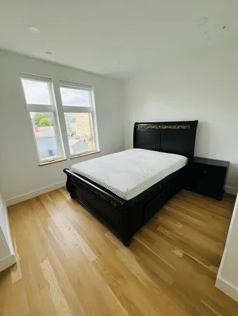 $3,900 | 28 South Street, Unit 204, Somerville, MA 02143