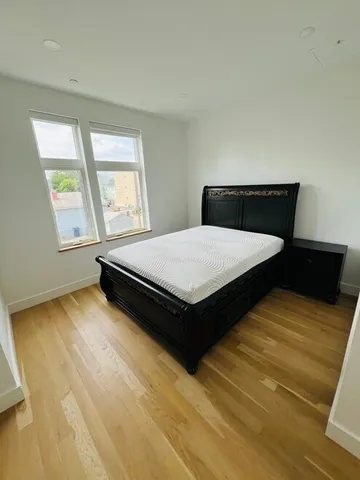 $3,900 | 28 South Street, Unit 204, Somerville, MA 02143