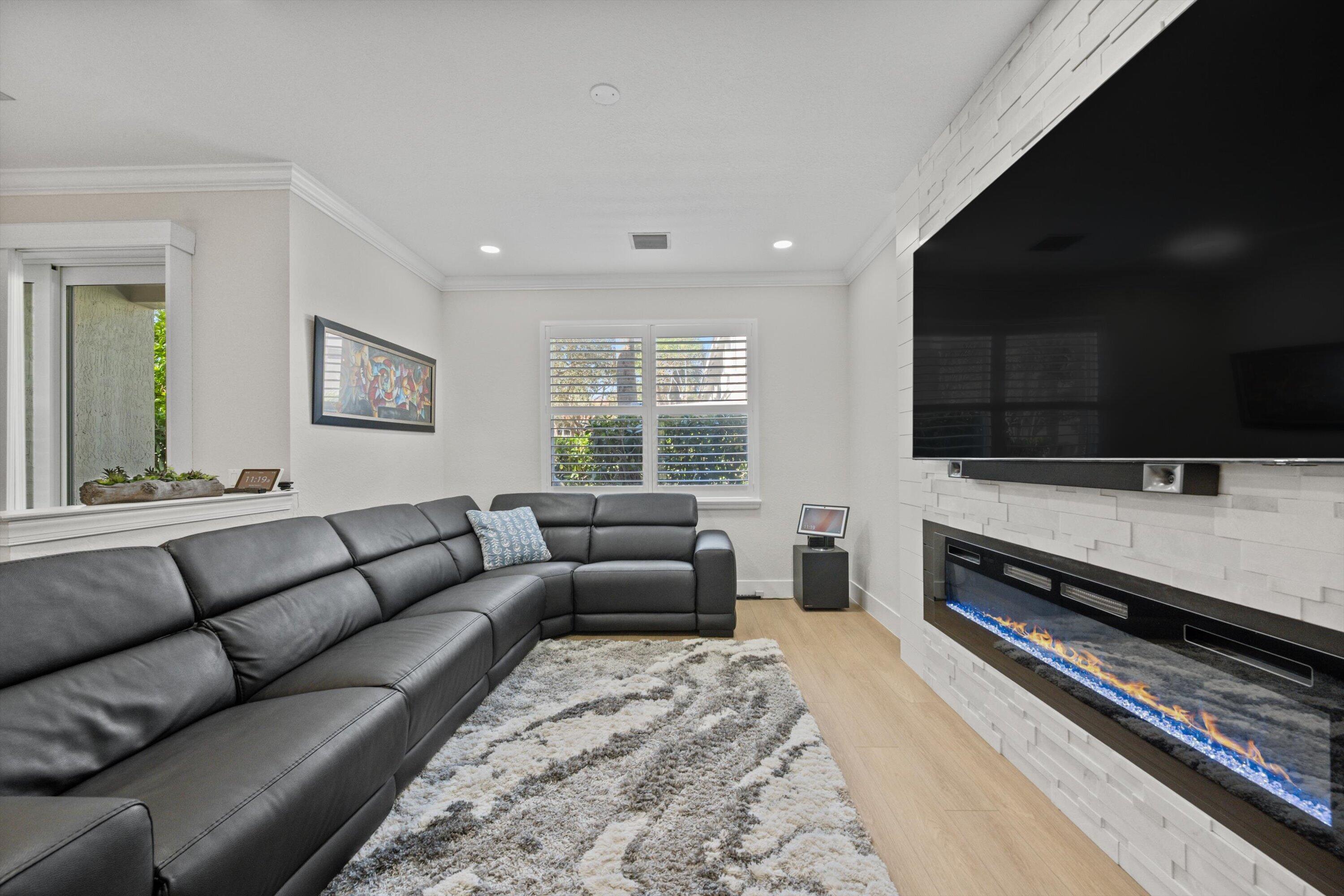 6058 Seminole Gardens Circle Riviera Beach, FL 33418 - Photo 14 of 47 6058 Seminole Gardens (8)