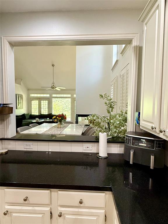 2651 Hidden Ridge Drive Arlington, TX 76006 - Photo 22 of 34