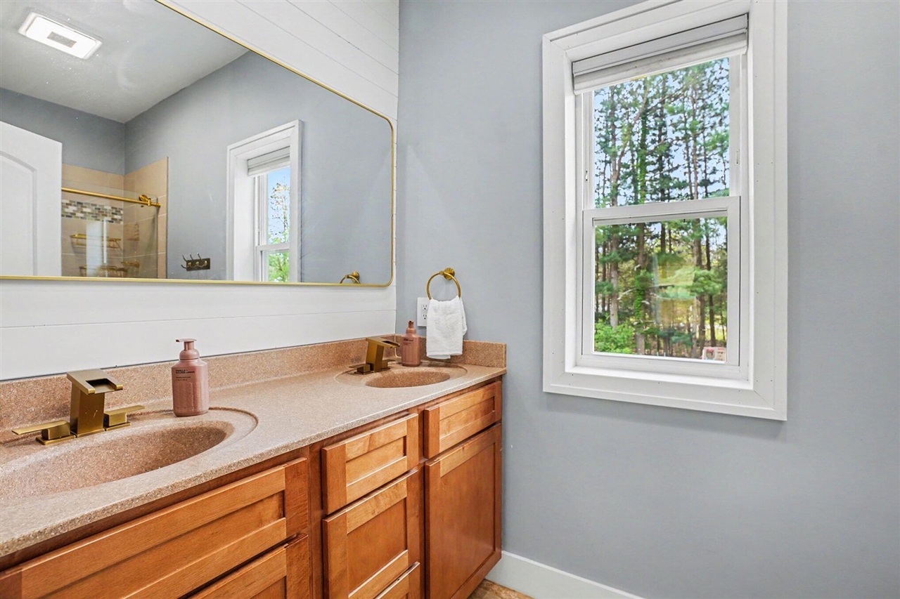 31800 Pine Ridge Circle Lawton, MI 49065 - Photo 13 of 37