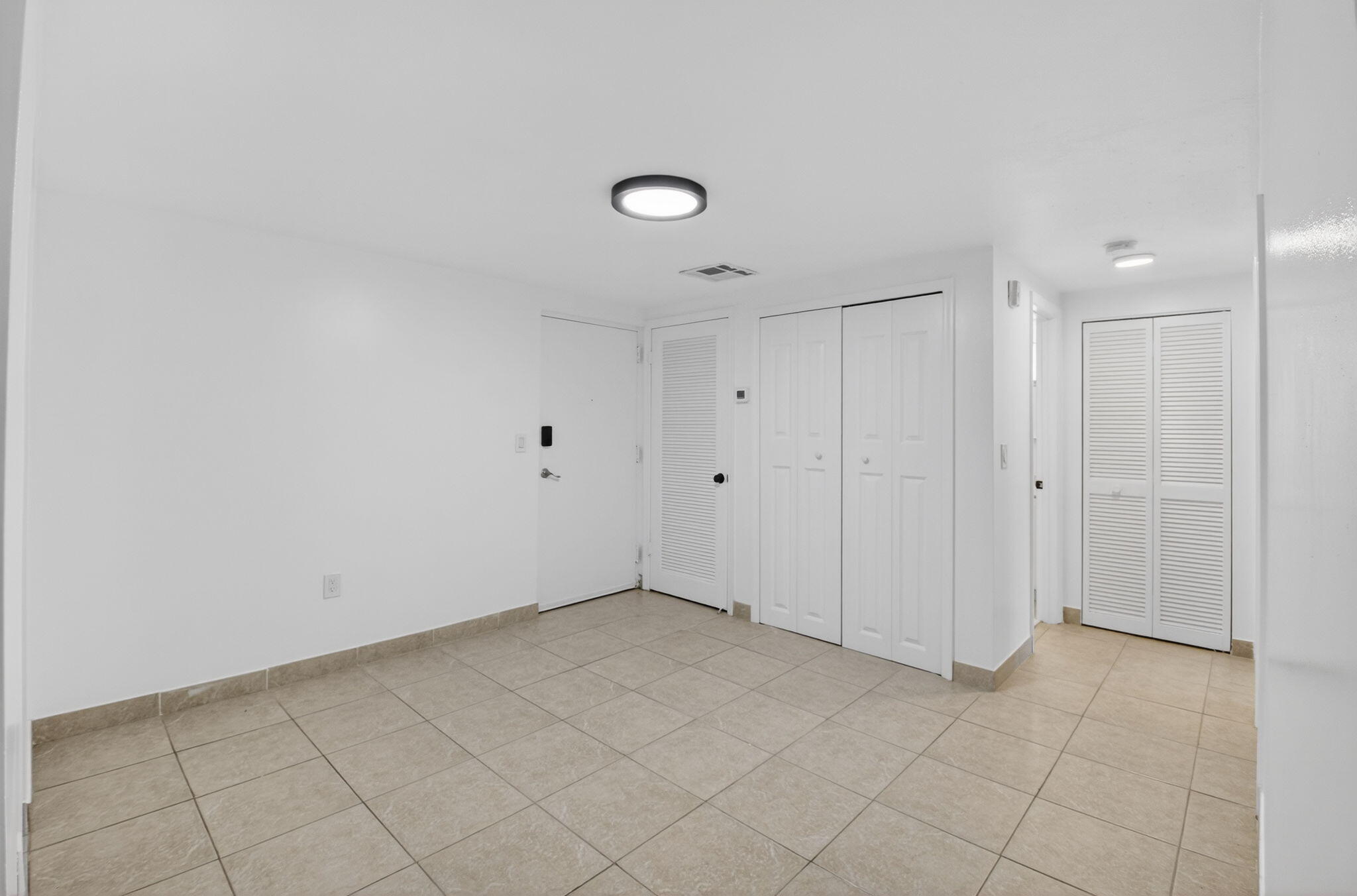 290 West Palmetto Park Road, Unit 204 Boca Raton, FL 33432 - Photo 2 of 17 4-web-or-mls-DSC_6782