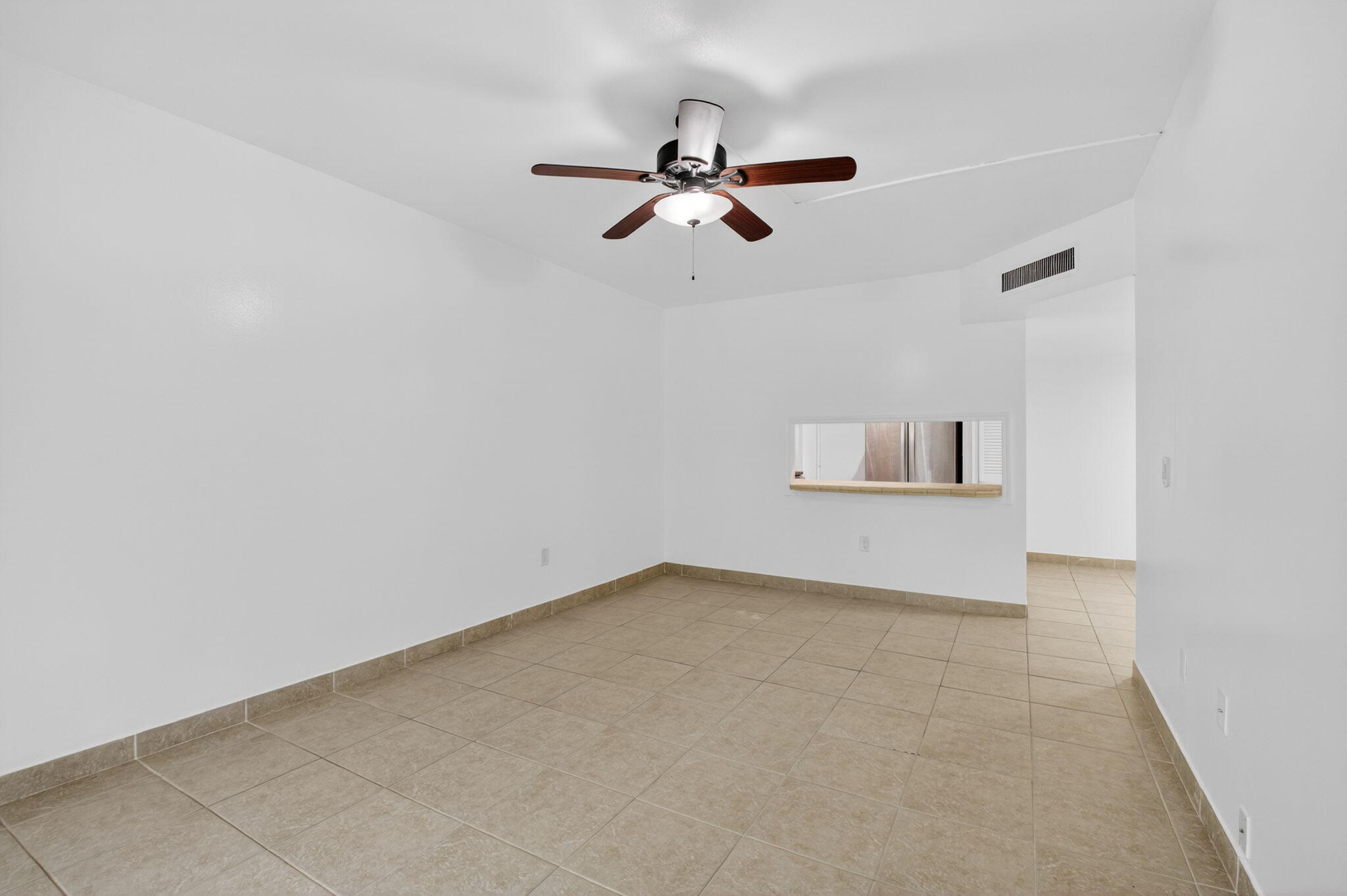 290 West Palmetto Park Road, Unit 204 Boca Raton, FL 33432 - Photo 8 of 17 10-web-or-mls-DSC_6811