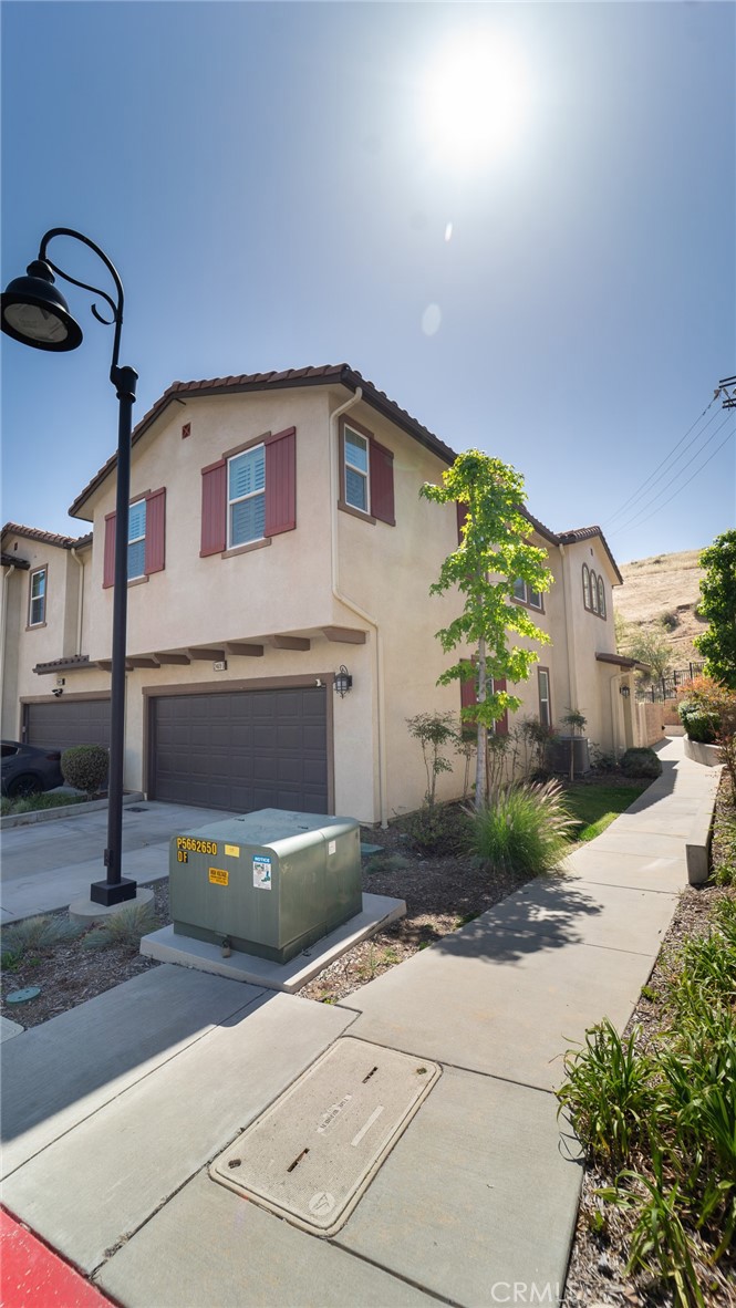 2469 Blossom Ridge Court, Unit 3 Simi Valley, CA 93063 - Photo 10 of 36