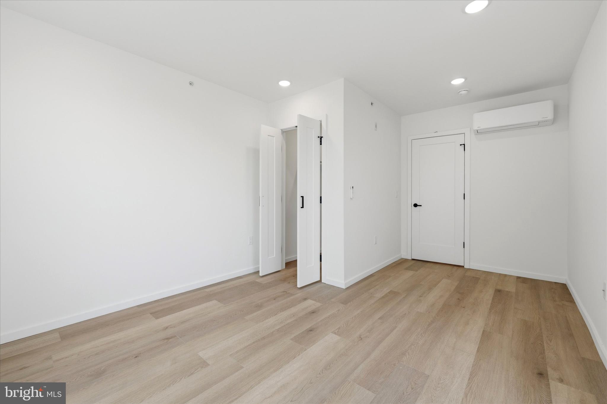 627 North 16th Street, Unit 302 Philadelphia, PA 19130 - Photo 7 of 12