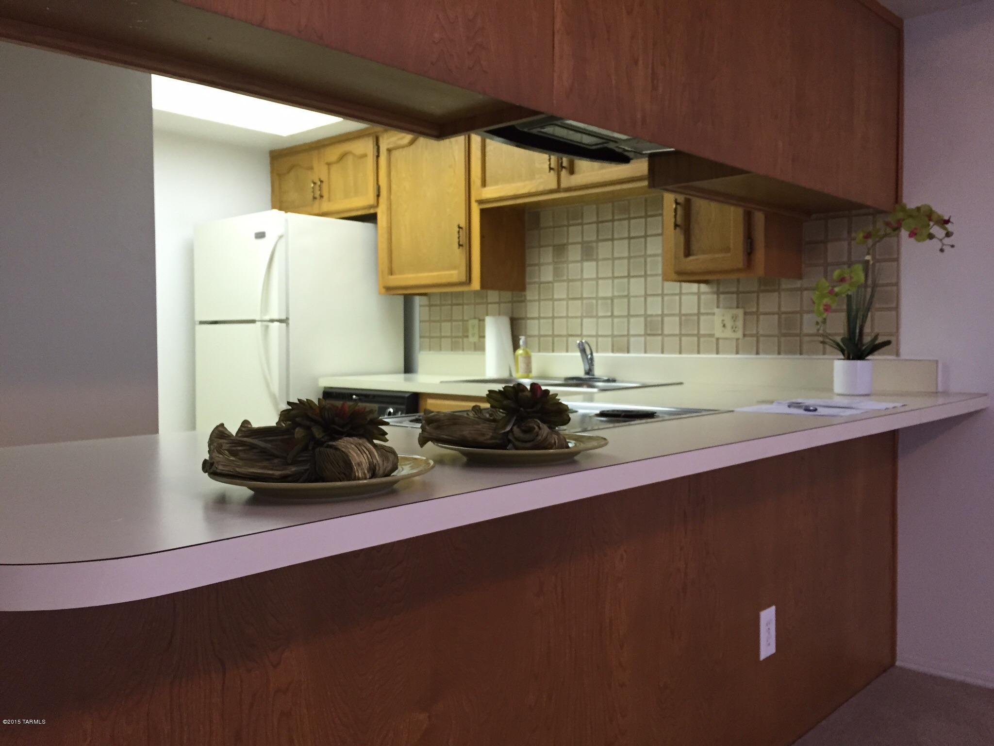 1200 East River Road, Unit B25 Tucson, AZ 85718 - Photo 5 of 14