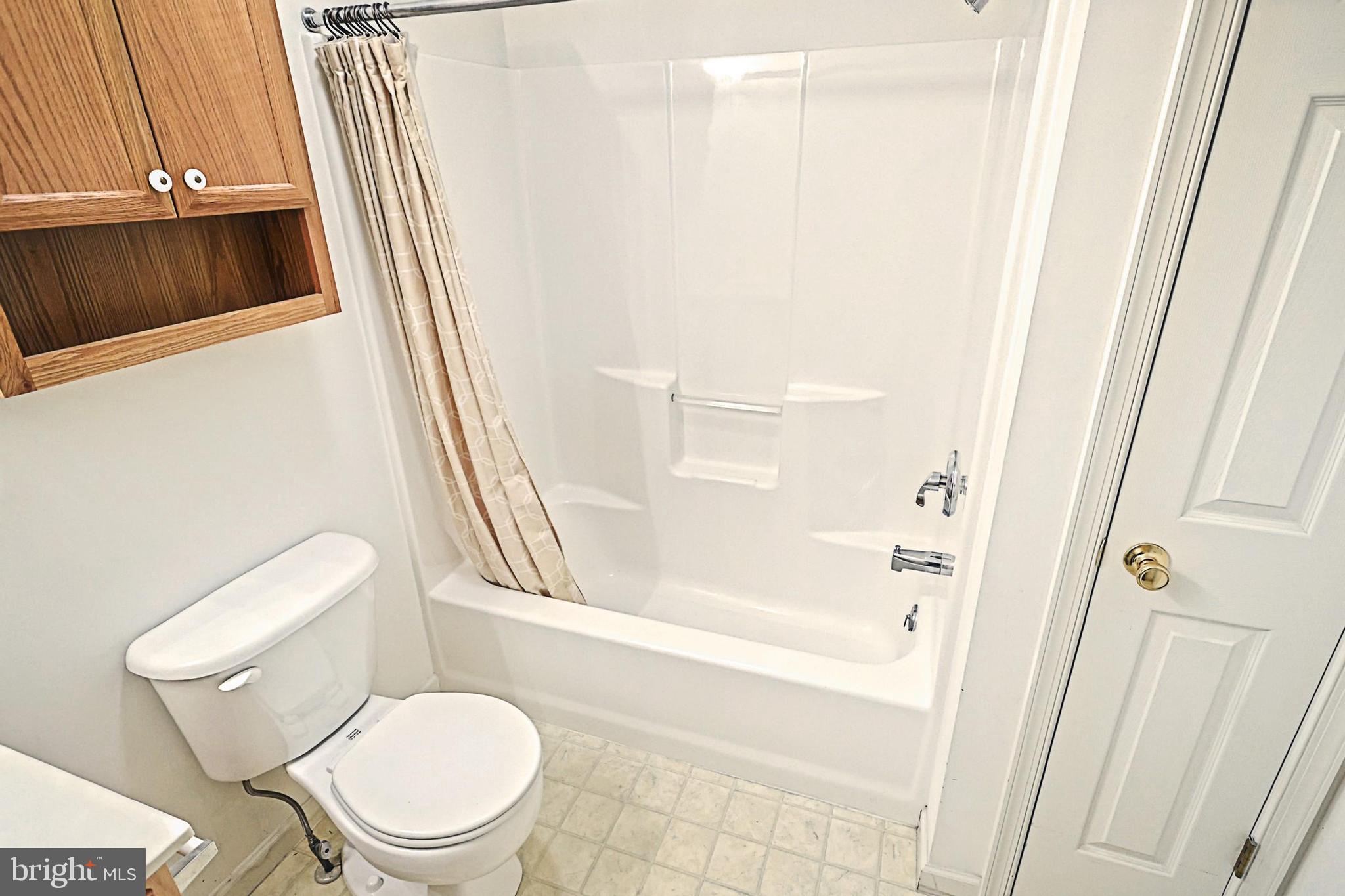 6812 Seneca Ridge Drive York, PA 17403 - Photo 14 of 22 Gallery Image 14