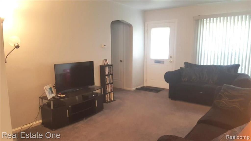 4580 Firestone Street Dearborn, MI 48126 - Photo 8 of 22