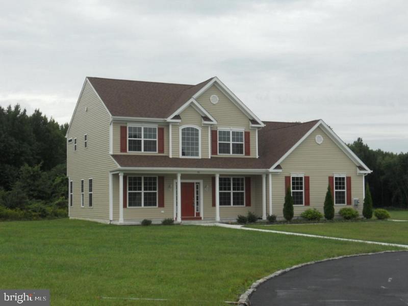 90 Kelly Driver Road Clementon, NJ 08021 - Photo 1 of 22 Exterior