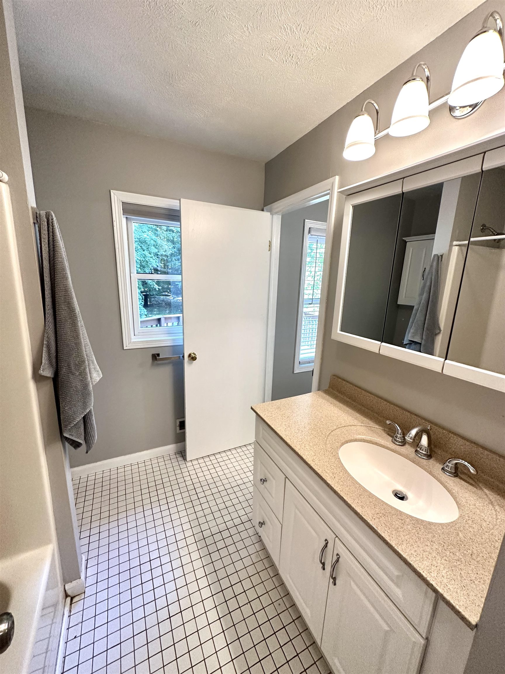 2458 East Potter Road Traverse City, MI 49696 - Photo 29 of 61 1914647-28.JPG