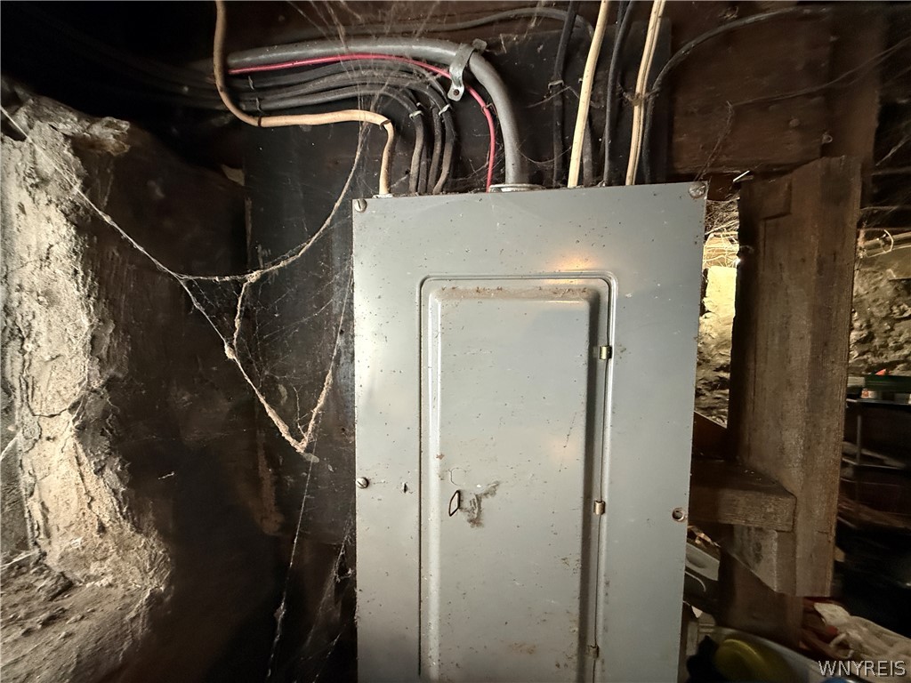 131 Riverside Avenue Buffalo, NY 14207 - Photo 13 of 15