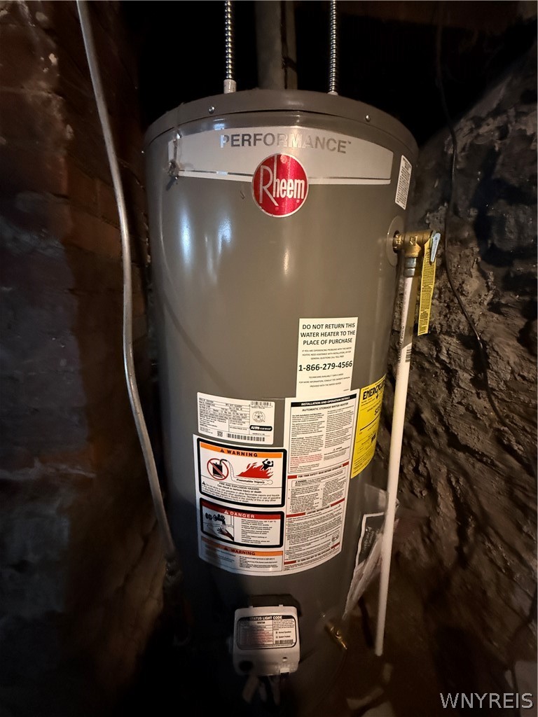 131 Riverside Avenue Buffalo, NY 14207 - Photo 14 of 15