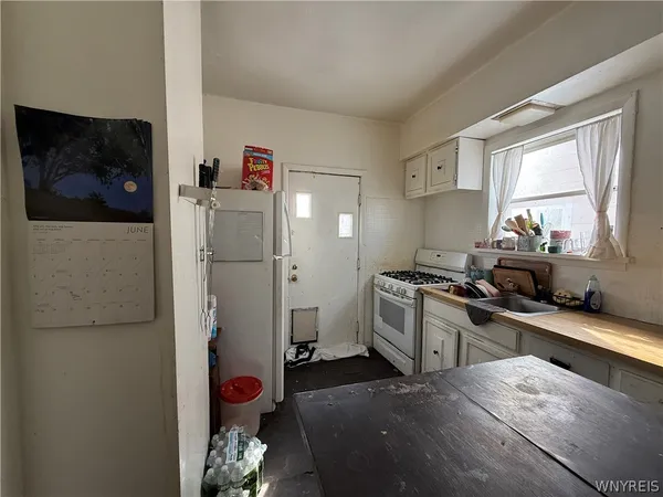 $149,900 | 131 Riverside Avenue, Buffalo, NY 14207