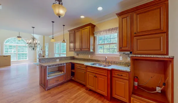 $679,000 | 355 Leatha Lane Northwest, Cleveland, TN 37312