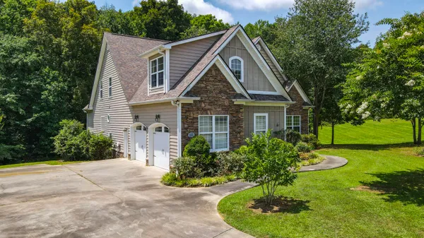 $679,000 | 355 Leatha Lane Northwest, Cleveland, TN 37312