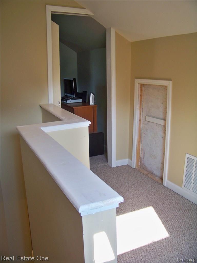 276 North St John Road Highland, MI 48357 - Photo 16 of 30 2013-08-21 10.14