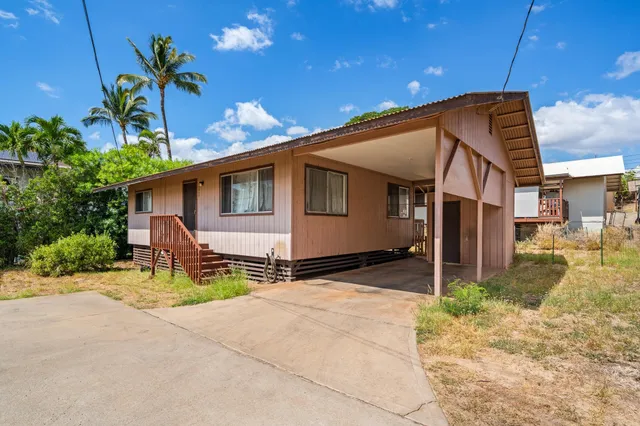 $750,000 | 390 Auhana Road, Unit B, Kihei, HI 96753