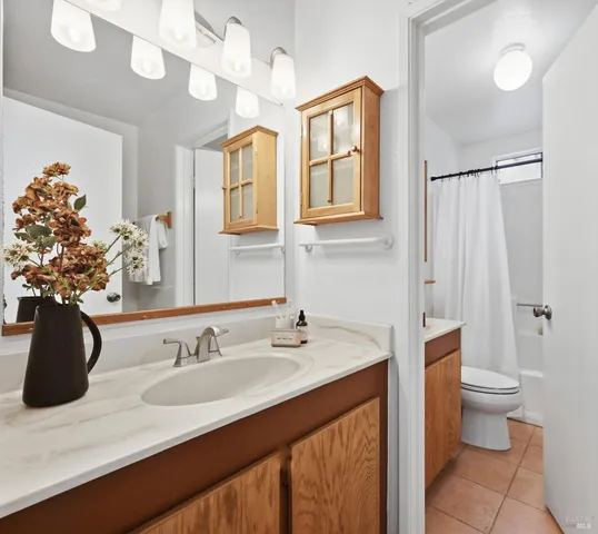 $699,000 | 117 Marvin Court, Petaluma, CA 94954