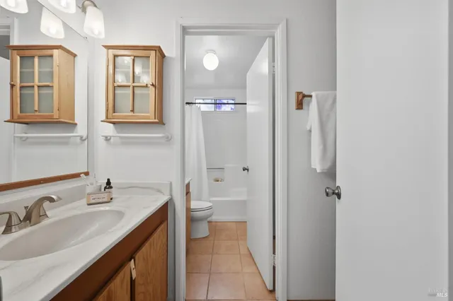 $699,000 | 117 Marvin Court, Petaluma, CA 94954