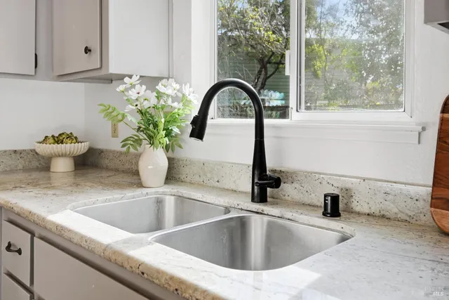 $699,000 | 117 Marvin Court, Petaluma, CA 94954