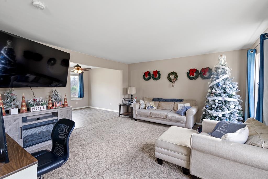 4224 North Henderson Road Davison, MI 48423 - Photo 6 of 42