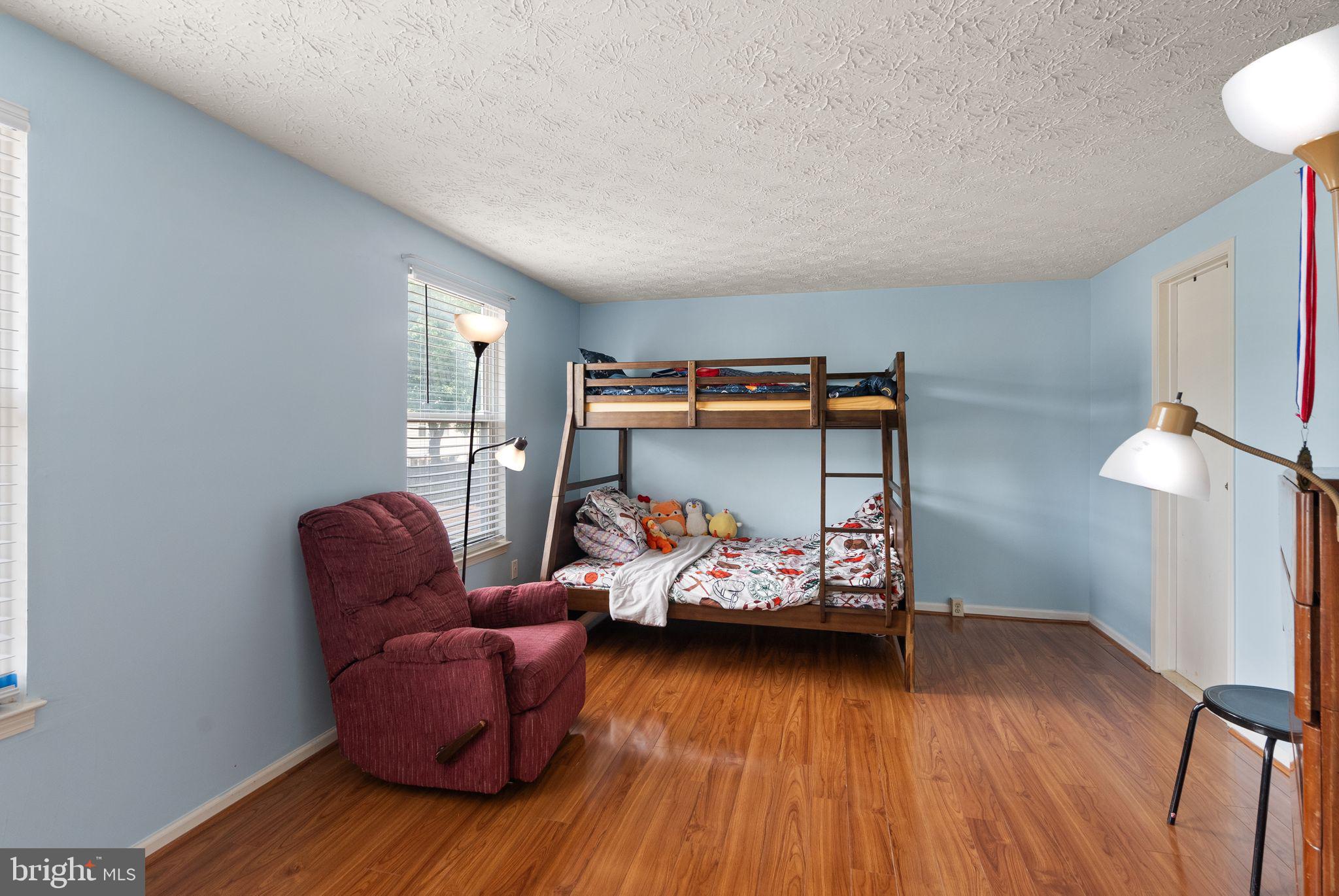 6951 Villa-Del-Rey Court Springfield, VA 22150 - Photo 21 of 35 Bedroom 1