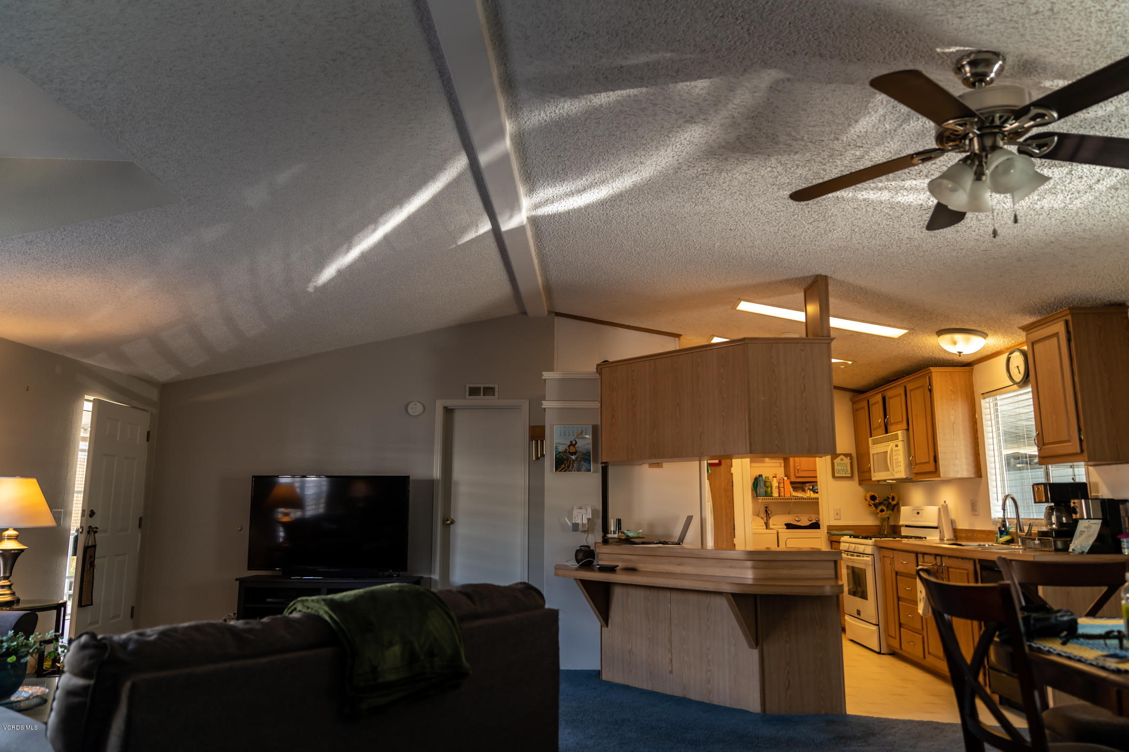 1550 Rory Lane, Unit 60 Simi Valley, CA 93063 - Photo 13 of 20 9C63F648-3697-4BC9-9993-2A21BC2E2F1D