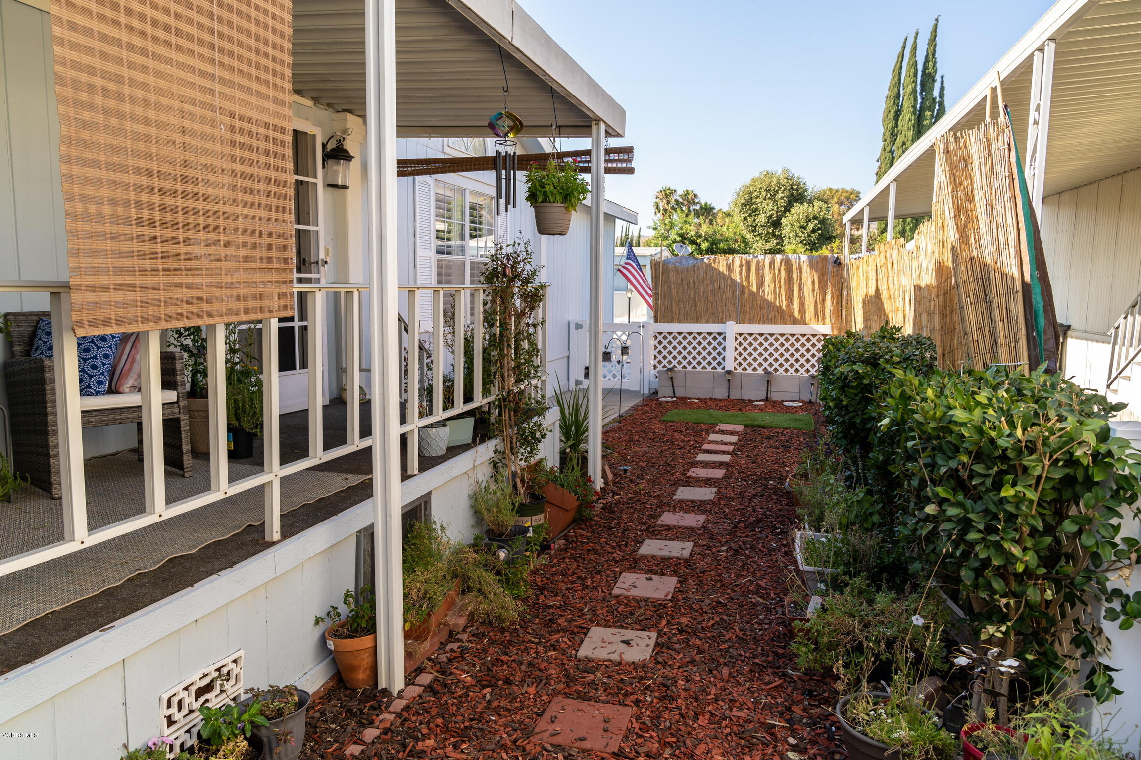 1550 Rory Lane, Unit 60 Simi Valley, CA 93063 - Photo 7 of 20 4B452F6E-5E17-4A40-AA57-E8CFD52324A9