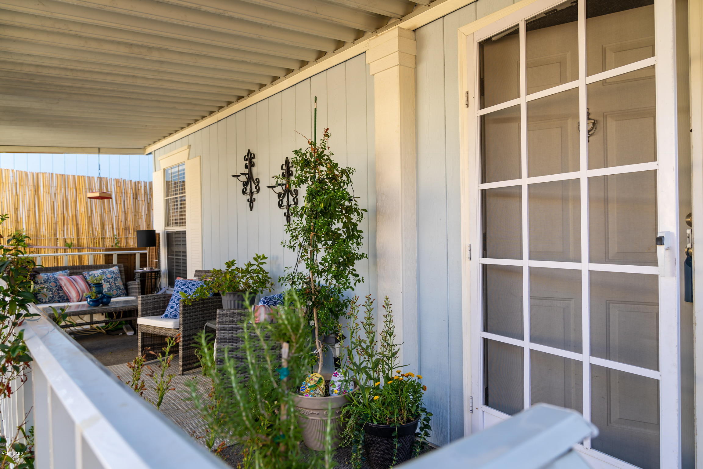 1550 Rory Lane, Unit 60 Simi Valley, CA 93063 - Photo 8 of 20 35DE3708-15AA-40E7-BD53-87A10E434913