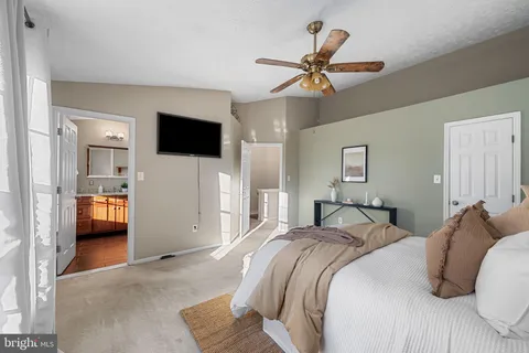 $525,000 | 4592 Kingscup Court, Ellicott City, MD 21042