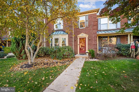 $525,000 | 4592 Kingscup Court, Ellicott City, MD 21042