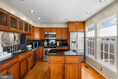 $525,000 | 4592 Kingscup Court, Ellicott City, MD 21042