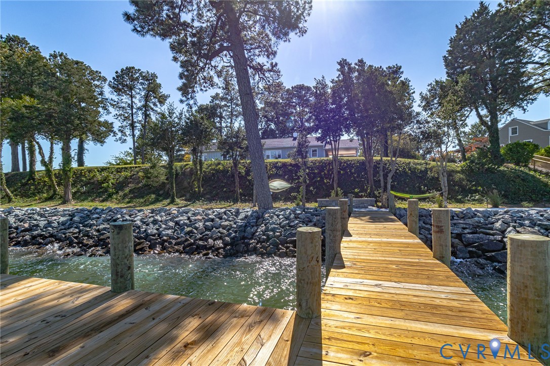 560 Eubank Landing Road Topping, VA 23169 - Photo 7 of 50 Private dock!