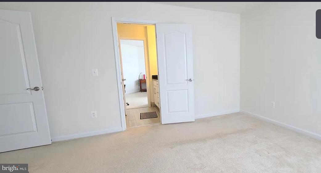 24800 Beardgrass Place Aldie, VA 20105 - Photo 11 of 25 a view of an empty room and a window
