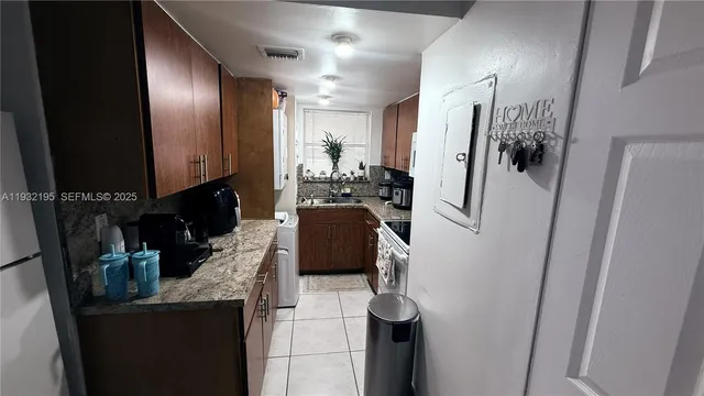 $1,950 | 8860 Fontainebleau Boulevard, Unit 103, Miami, FL 33172